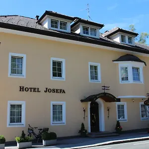 Отель Josefa