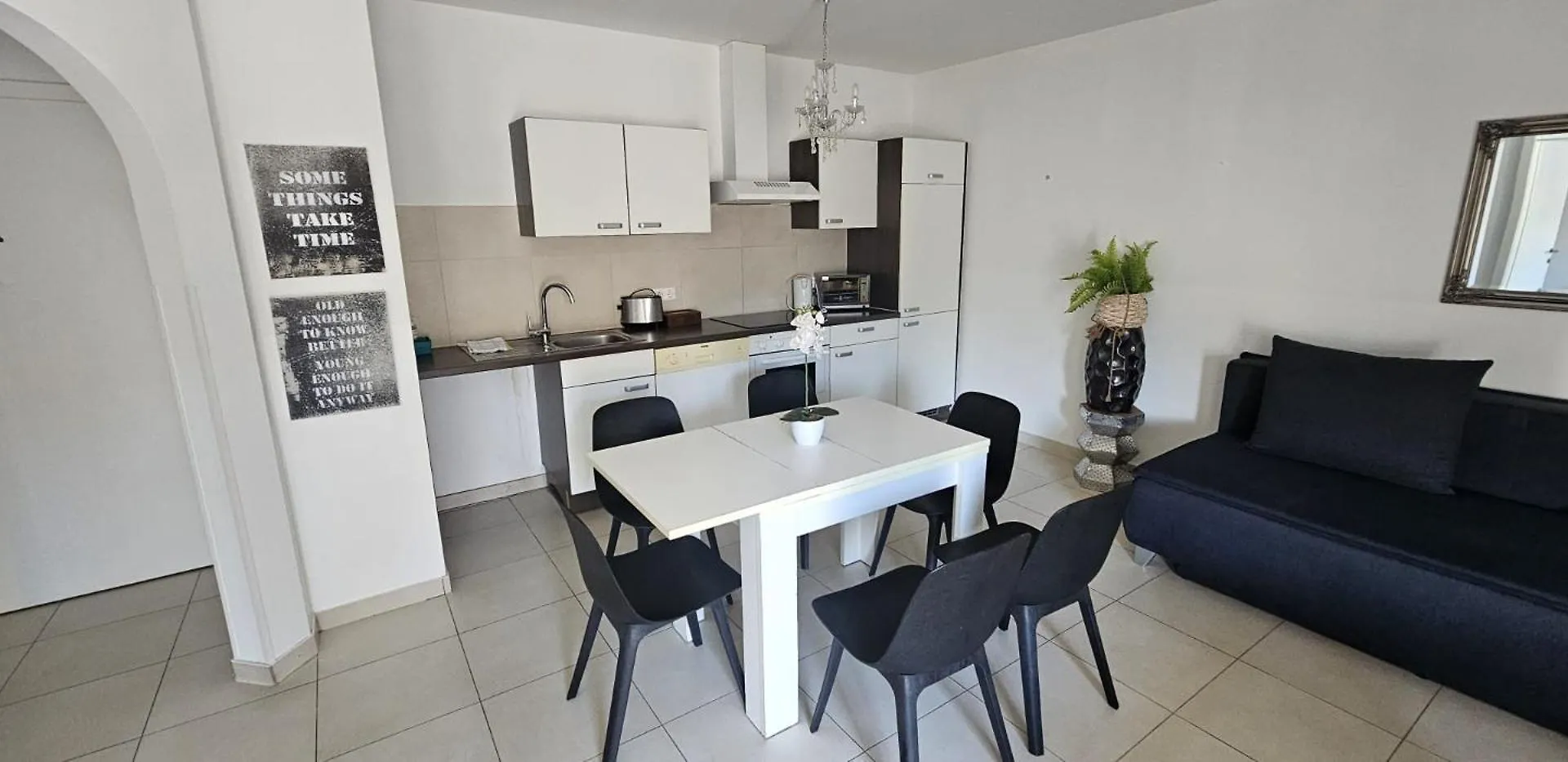 هيمبرغ Vienna Airport Residences 3*,  النمسا