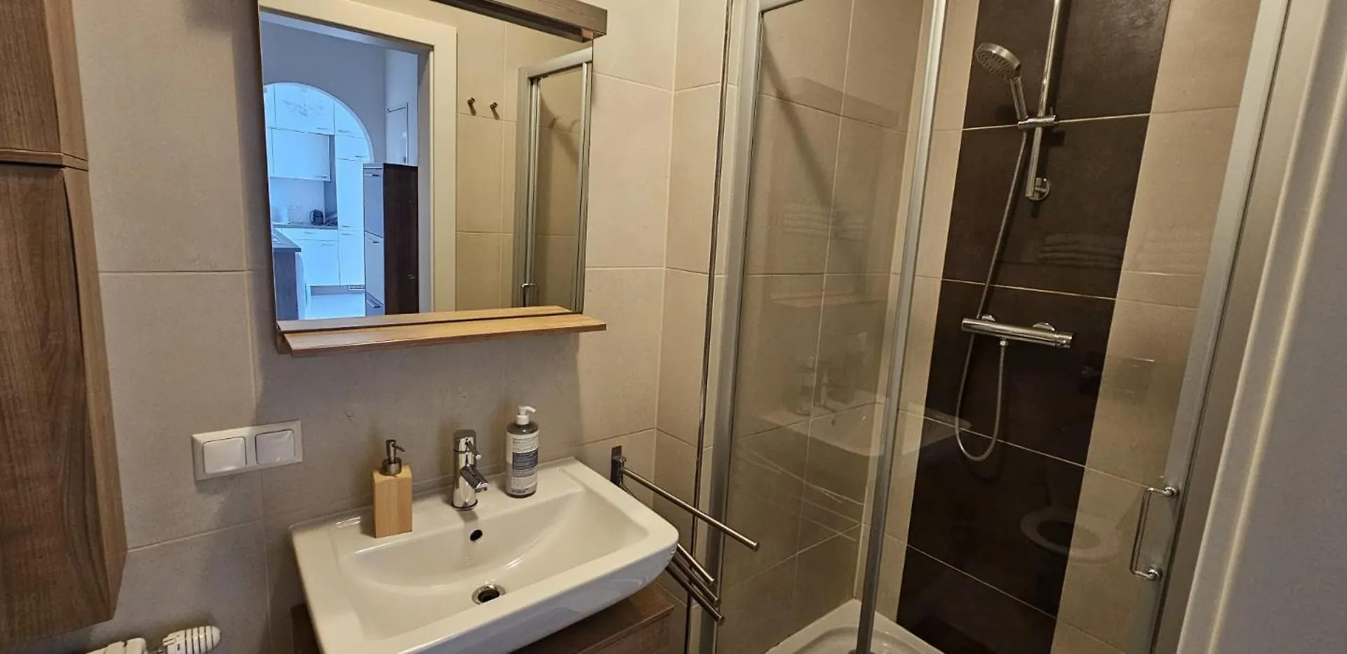 هيمبرغ Vienna Airport Residences 3*,